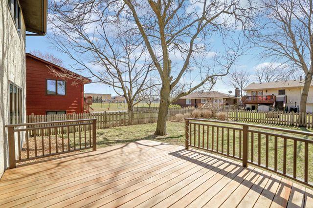 1208 Borealis Lane NE, Columbia Heights, MN 55421