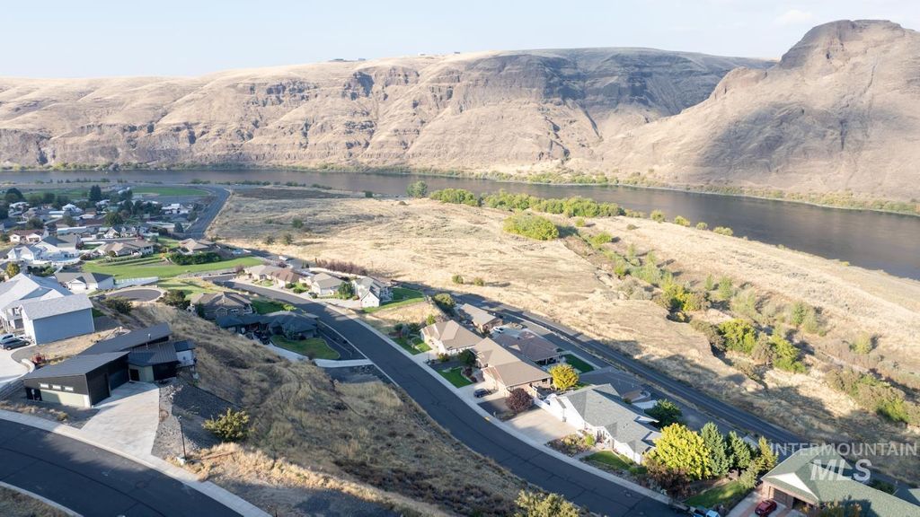 1493 River Ridge, Asotin, WA 99402 photo 11