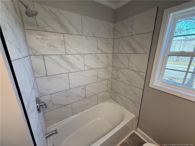 213 E 23rd Street, Lumberton, NC 28358