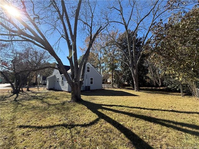 213 E 23rd Street, Lumberton, NC 28358