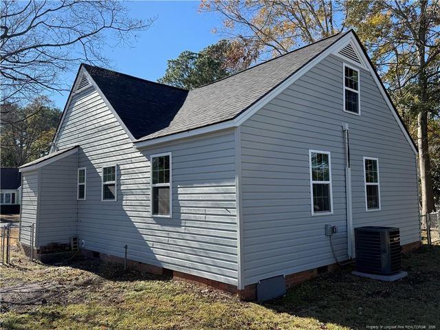 213 E 23rd Street, Lumberton, NC 28358