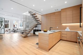 111 Wooster St Apt 6C, New York City, NY 10012