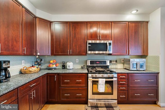 6169 WINDHAM HILL RUN, Alexandria, VA 22315