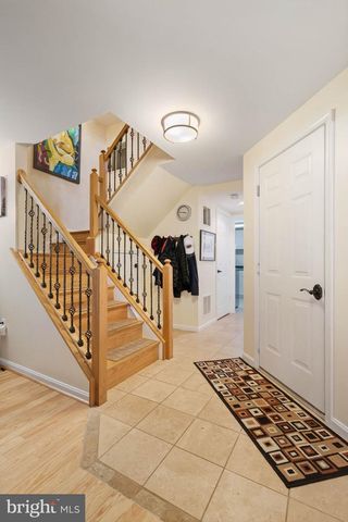 6169 WINDHAM HILL RUN, Alexandria, VA 22315