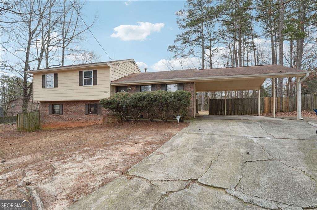7344 Camelot Court, Riverdale, GA 30296 — photo 2