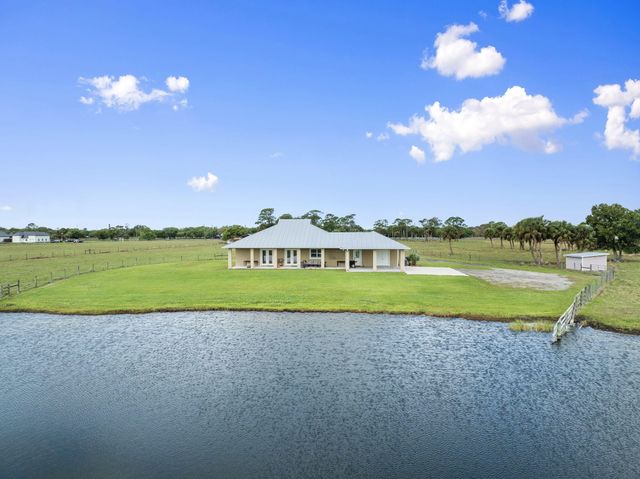 1720 S Brocksmith Road, Fort Pierce, FL 34945
