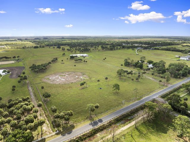 1720 S Brocksmith Road, Fort Pierce, FL 34945
