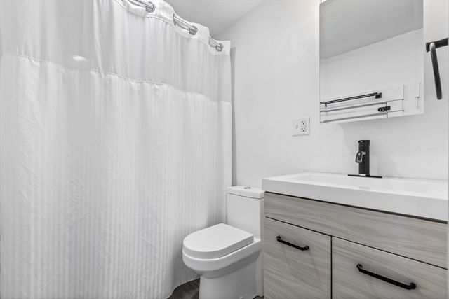 40 Seaview Ave 1, Winthrop, MA 02152