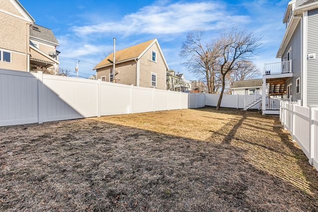 40 Seaview Ave 1, Winthrop, MA 02152