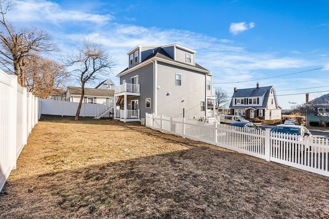40 Seaview Ave 1, Winthrop, MA 02152
