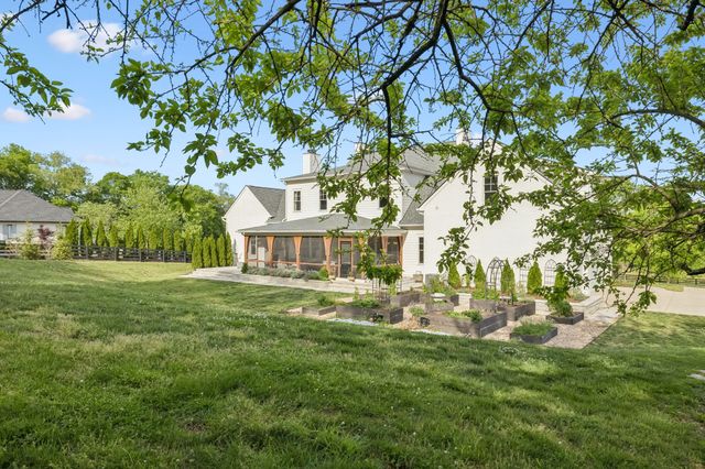 2652 McLemore Rd, Franklin, TN 37064