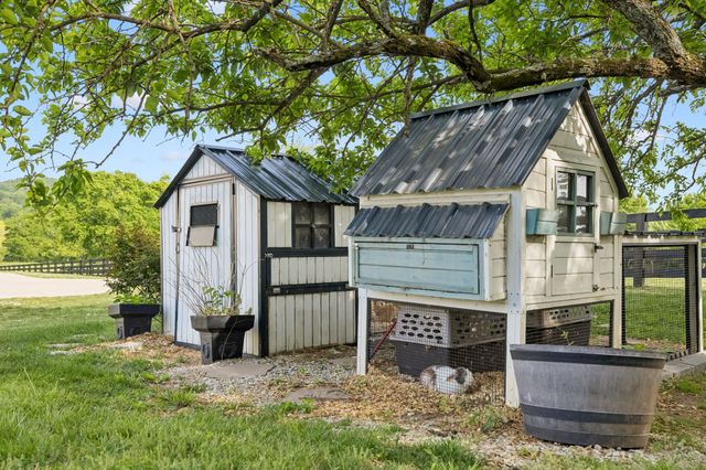 2652 McLemore Rd, Franklin, TN 37064