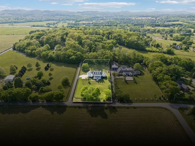 2652 McLemore Rd, Franklin, TN 37064