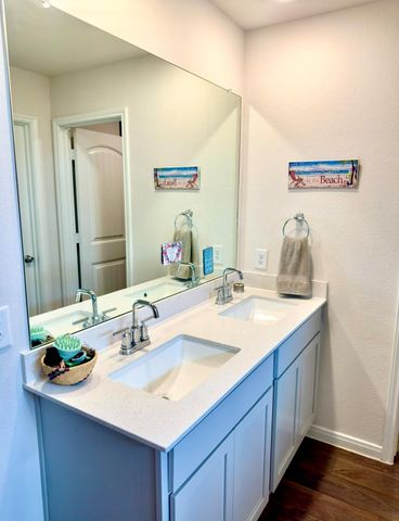 413 ABBEY LN, Lockhart, TX 78644