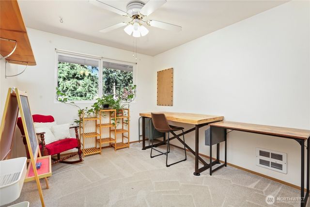 7909 Guemes Avenue, Clinton, WA 98236