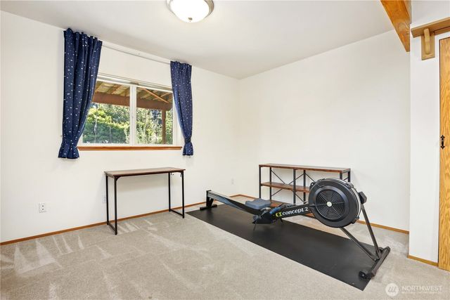 7909 Guemes Avenue, Clinton, WA 98236