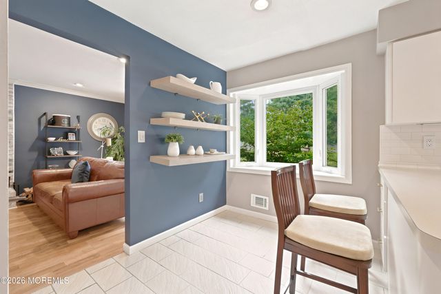 5 St Lawrence Way, Marlboro, NJ 07746