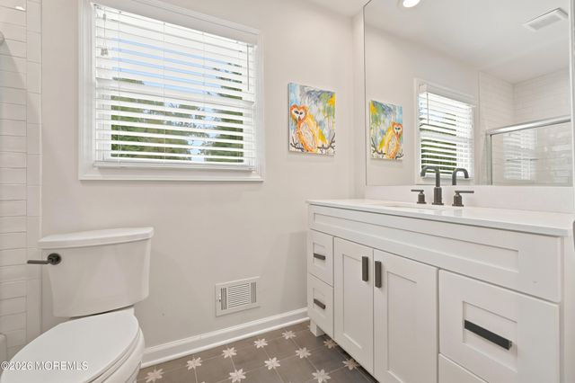 5 St Lawrence Way, Marlboro, NJ 07746