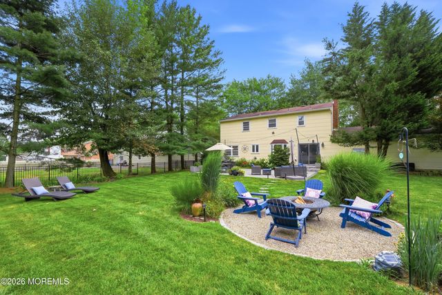 5 St Lawrence Way, Marlboro, NJ 07746