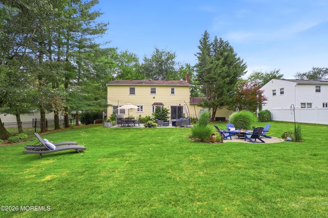5 St Lawrence Way, Marlboro, NJ 07746