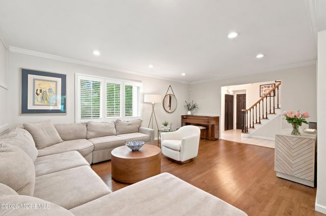 5 St Lawrence Way, Marlboro, NJ 07746