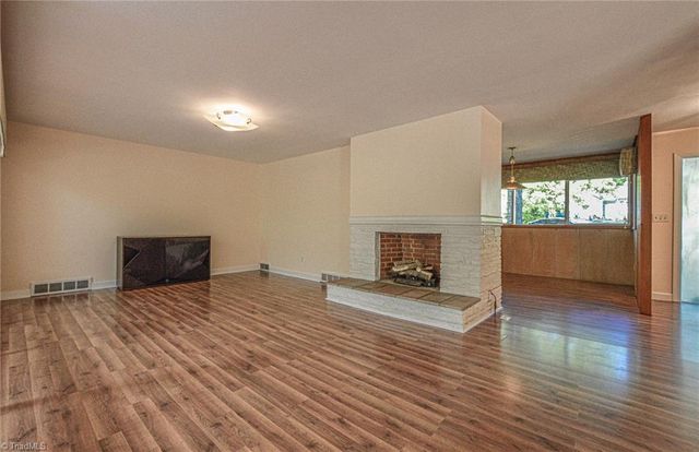 528 E Farriss Avenue, High Point, NC 27262