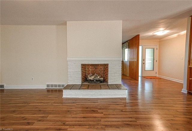 528 E Farriss Avenue, High Point, NC 27262