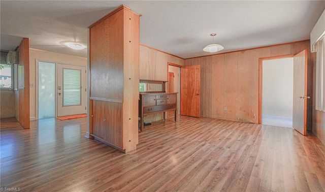 528 E Farriss Avenue, High Point, NC 27262