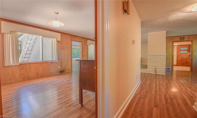 528 E Farriss Avenue, High Point, NC 27262