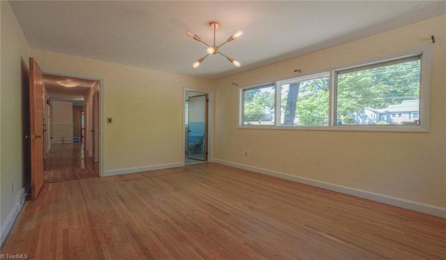 528 E Farriss Avenue, High Point, NC 27262