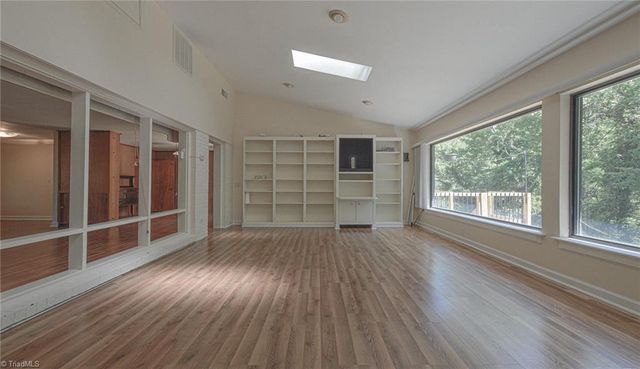 528 E Farriss Avenue, High Point, NC 27262