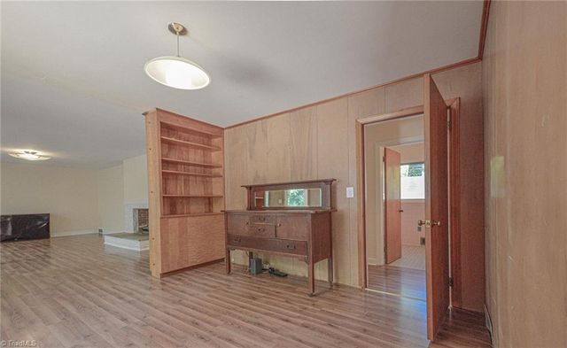 528 E Farriss Avenue, High Point, NC 27262
