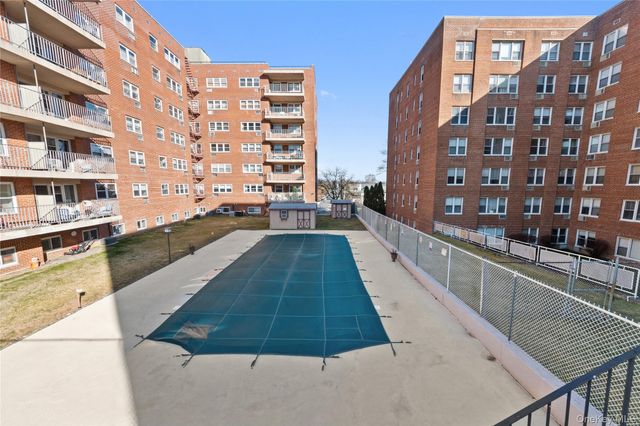 370 Westchester Avenue 2N, Port Chester, NY 10573