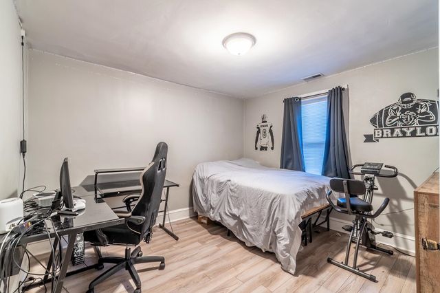 3124 Broadway, Fort Wayne, IN 46807