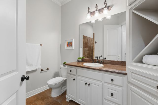 1915 Stoneleaf Drive, Tyler, TX 75703