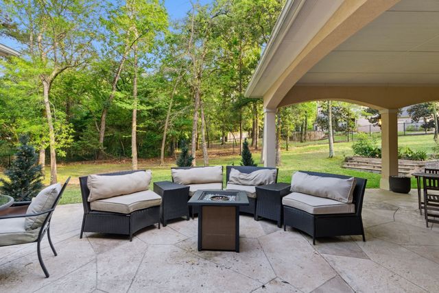 1915 Stoneleaf Drive, Tyler, TX 75703