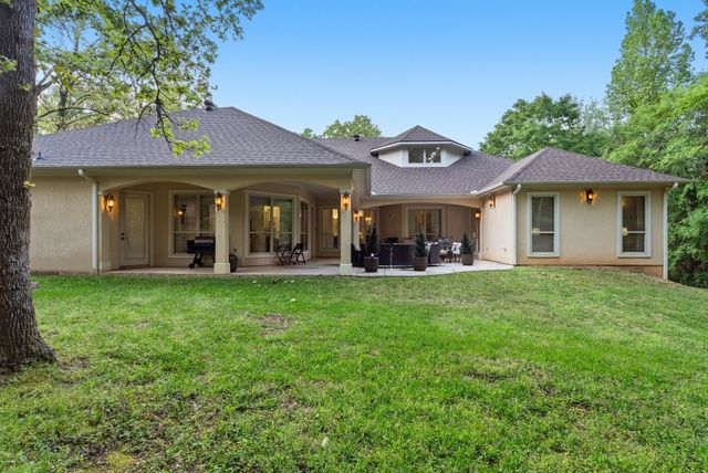 1915 Stoneleaf Drive, Tyler, TX 75703