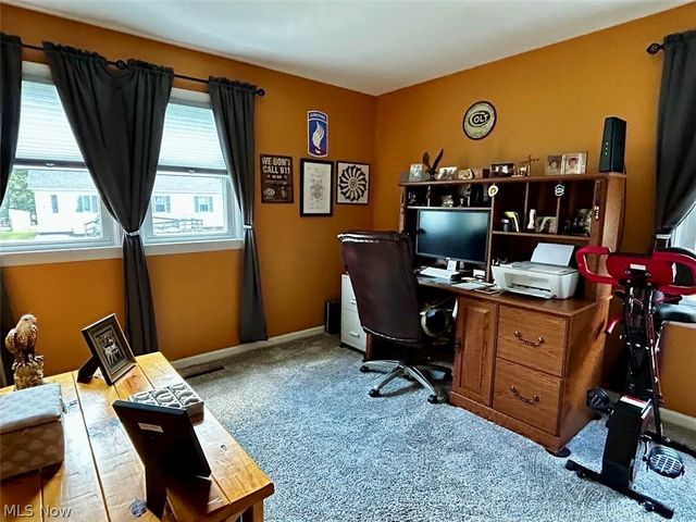 811 Leonard Avenue, Belpre, OH 45714