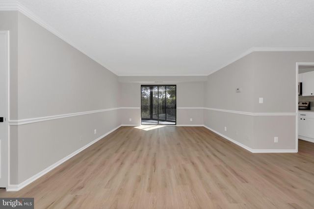 5904 MOUNT EAGLE DR #210, Alexandria, VA 22303