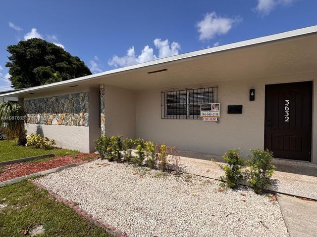 3630 SW 87th Ave, Miami, FL 33165