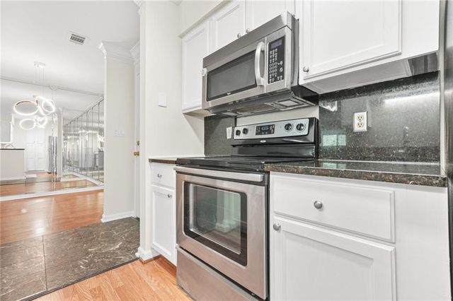 23203 Plantation Drive NE, Atlanta, GA 30324