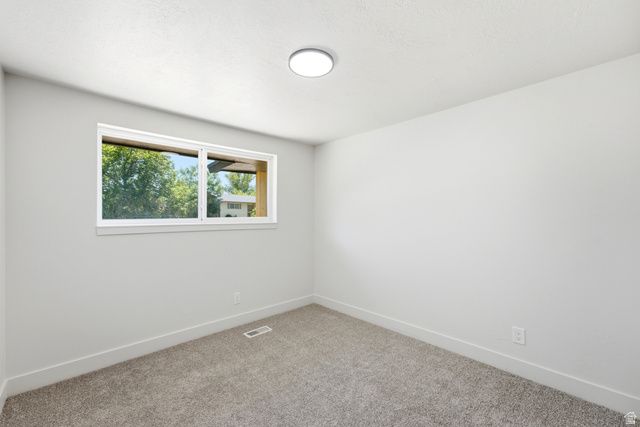 5532 S EASTON ST, Taylorsville, UT 84129