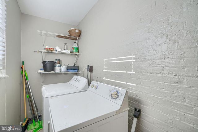 306 PENN ST, Baltimore, MD 21230