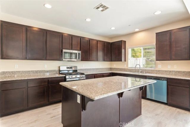 35135 Sorrel Lane, Lake Elsinore, CA 92532