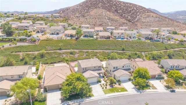 35135 Sorrel Lane, Lake Elsinore, CA 92532
