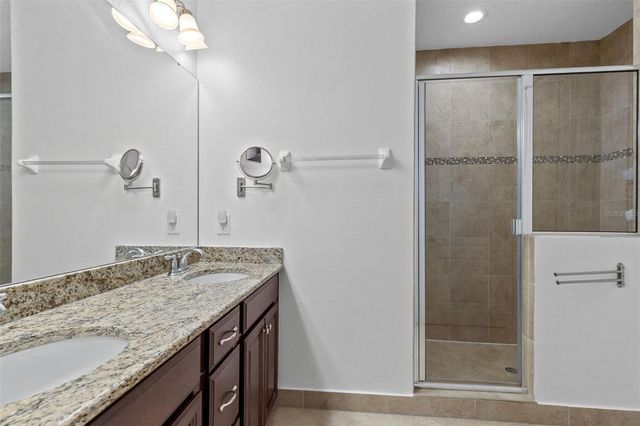 8442 KELSALL DRIVE, Orlando, FL 32832