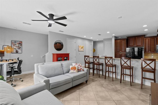 8442 KELSALL DRIVE, Orlando, FL 32832