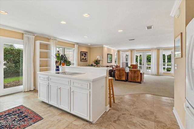 16 LA VISTA Drive, Ponte Vedra Beach, FL 32082