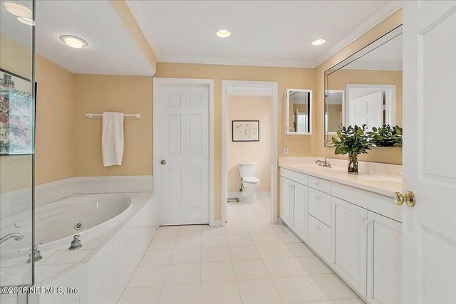 16 LA VISTA Drive, Ponte Vedra Beach, FL 32082