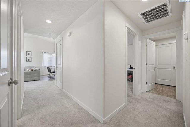 6306 Berea Ln, Pasco, WA 99301